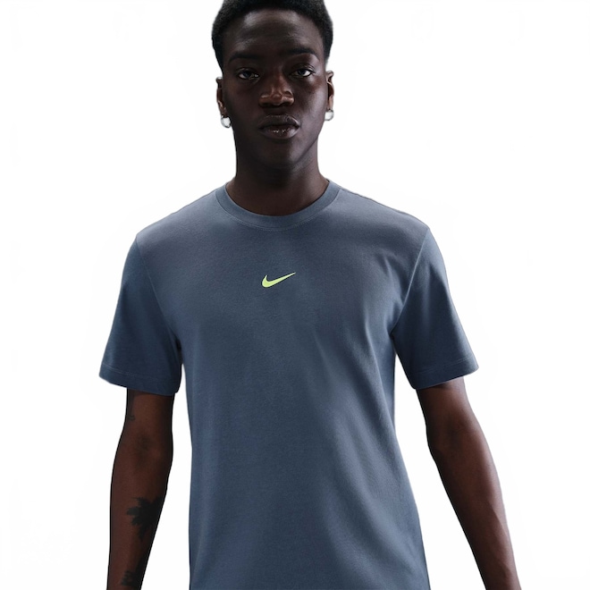 Camiseta Nike Sportswear Unissex - Foto 1