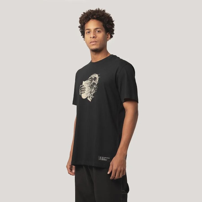 Camiseta Regular MCD Caveira Metamorfose Masculino - Foto 1