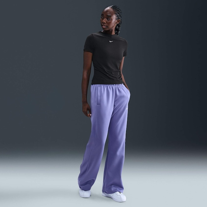 Camiseta Nike Sportswear Chill Knit Feminina - Foto 1