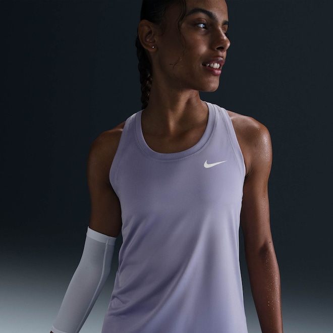 Camiseta Regata Nike Dri-FIT Feminina - Foto 1