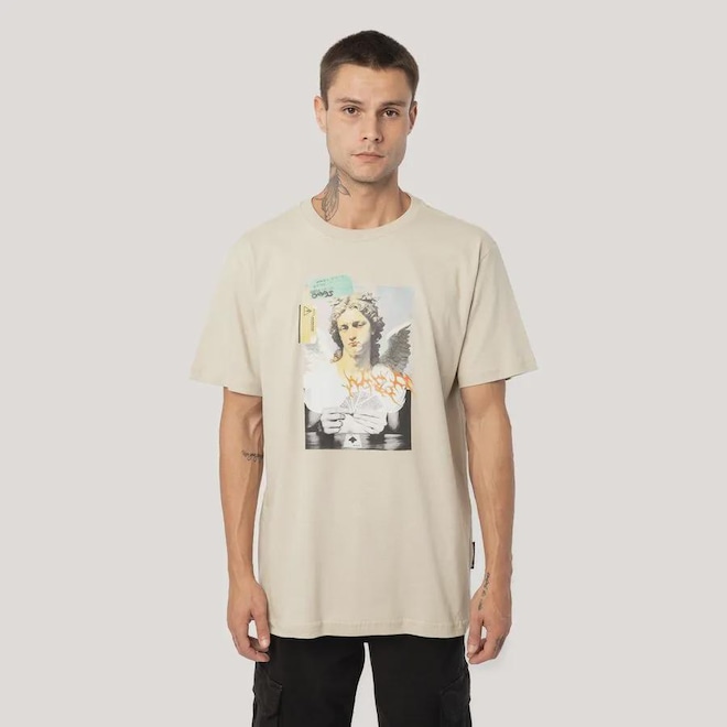 Camiseta Regular MCD Anjo Baralho Masculina - Foto 1