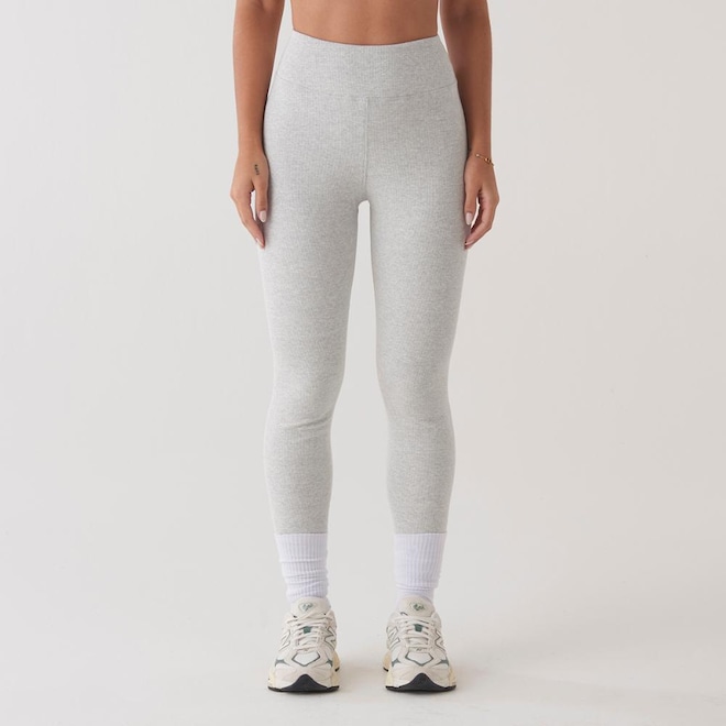 Calça Legging New Balance Canelada Small Logo Feminina - Foto 1