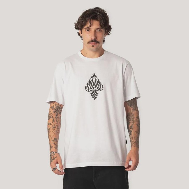 Camiseta Regular MCD Espada Caligrafiti Masculina - Foto 1