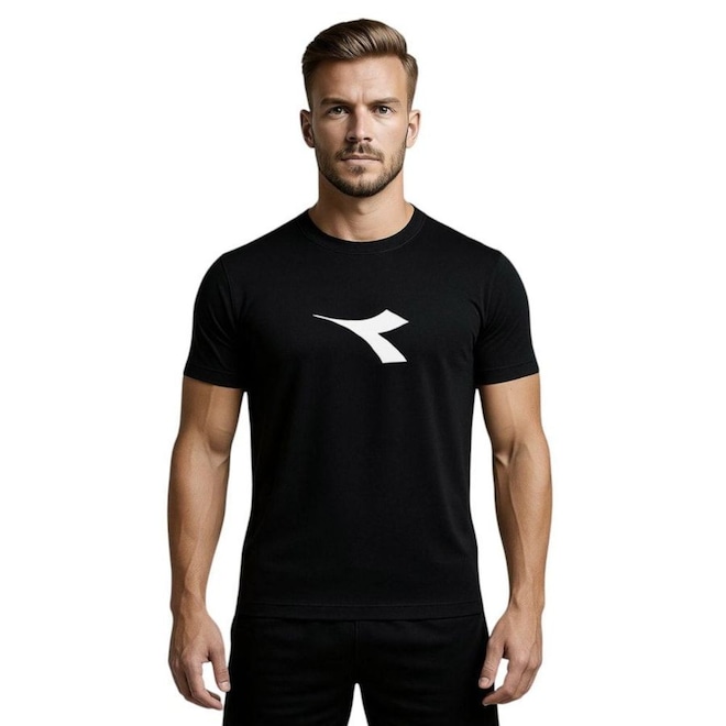 Camiseta Diadora Big Logo Masculina - Foto 1