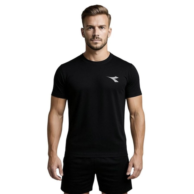 Camiseta Diadora Small Logo Masculina - Foto 1