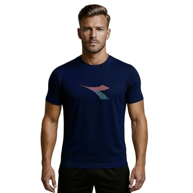 Camiseta Diadora Big Logo Movimento Masculina - Foto 1