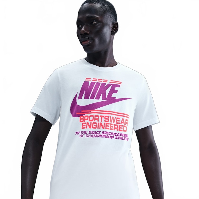Camiseta Nike Sportswear 6MO Futura Masculina - Foto 1