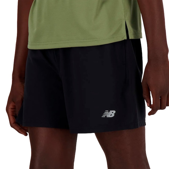 Shorts New Balance 2 em 1 Sport Essentials 5 Masculino - Foto 1