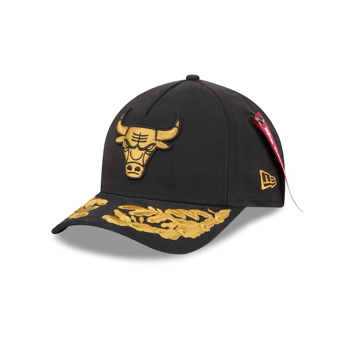 Boné New Era 9Forty M-Crown A-Frame Chicago Bulls NBA x Alpha Industries Masculino - Foto 1
