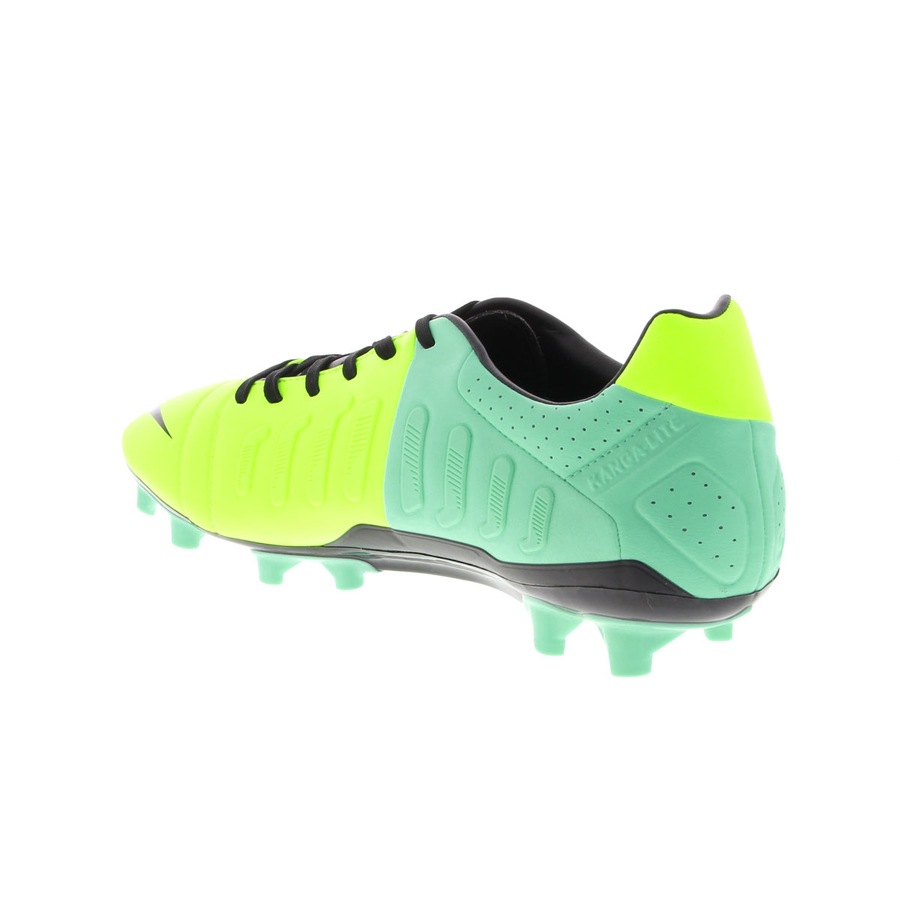 chuteira ctr360 campo