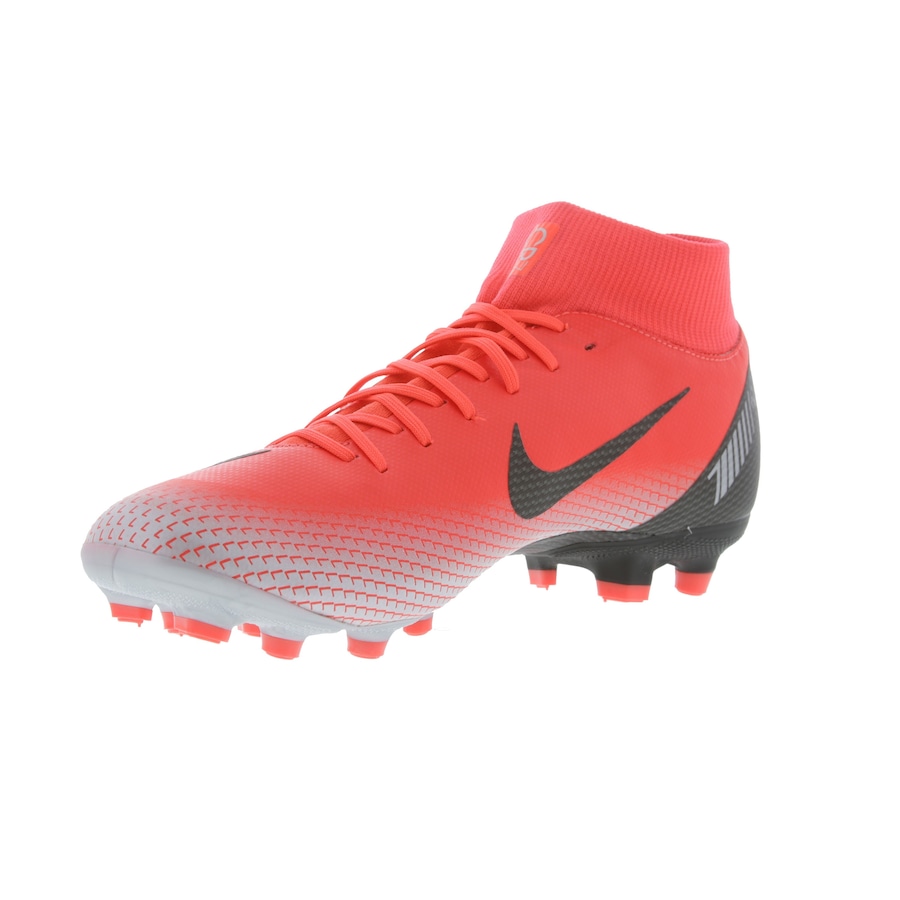 Featured image of post Cr7 Chuteira Nike Campo Mercurial Nike surpreende com uma nova edi o especial do modelo ins gnia as nike