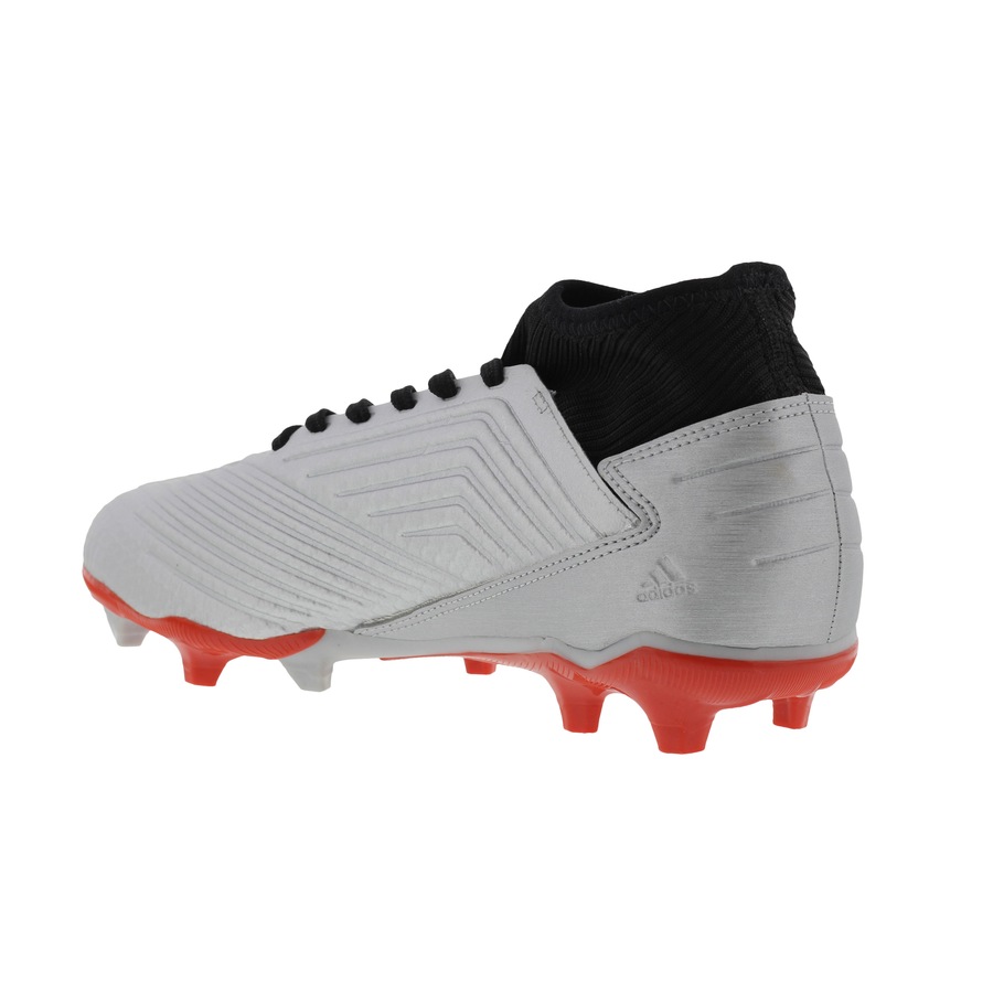 chuteira de campo predator 19.3