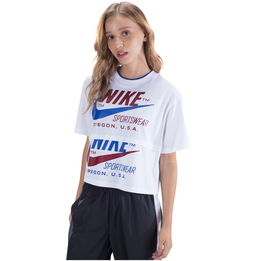 camiseta nike sportswear icon clash feminina