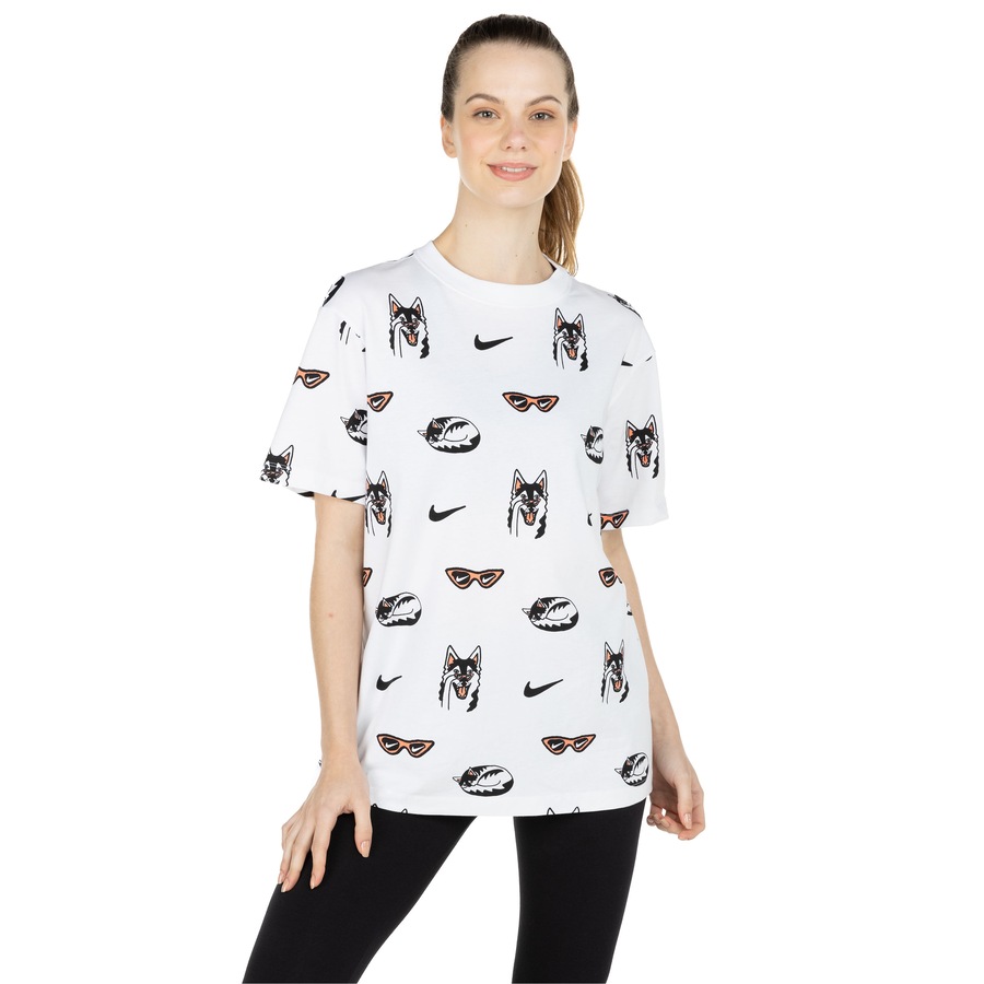 Camiseta Nike Manga Curta Sportwear Bf Dog Aop - Feminina