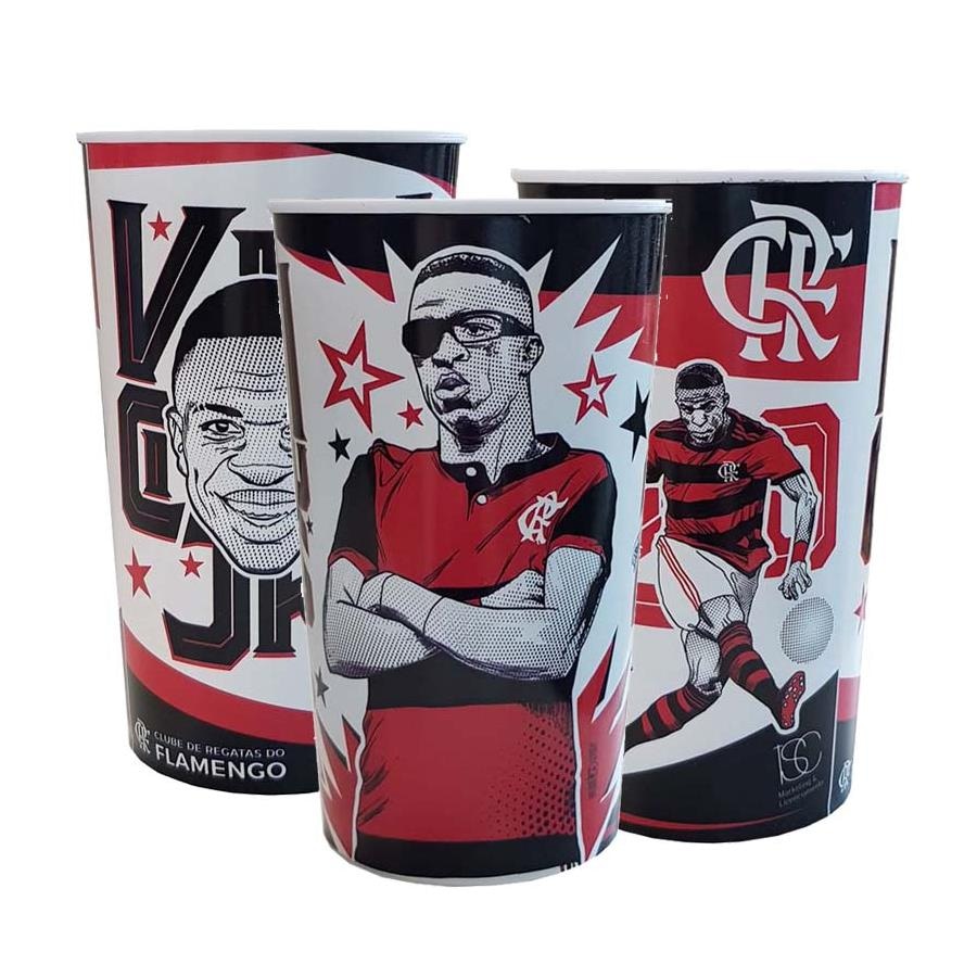 Vinicius Jr's plastic glass souvenir was one of his souvenirs at the licensed Flamengo store