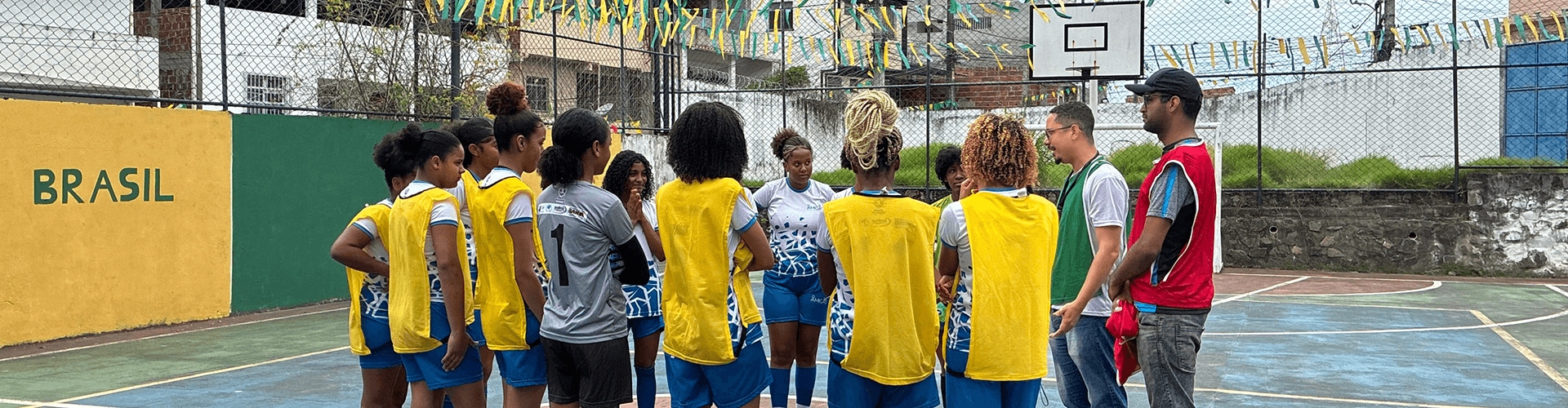 Amigas da Comunidade e Esporte Delas: como o futebol abre caminhos para meninas