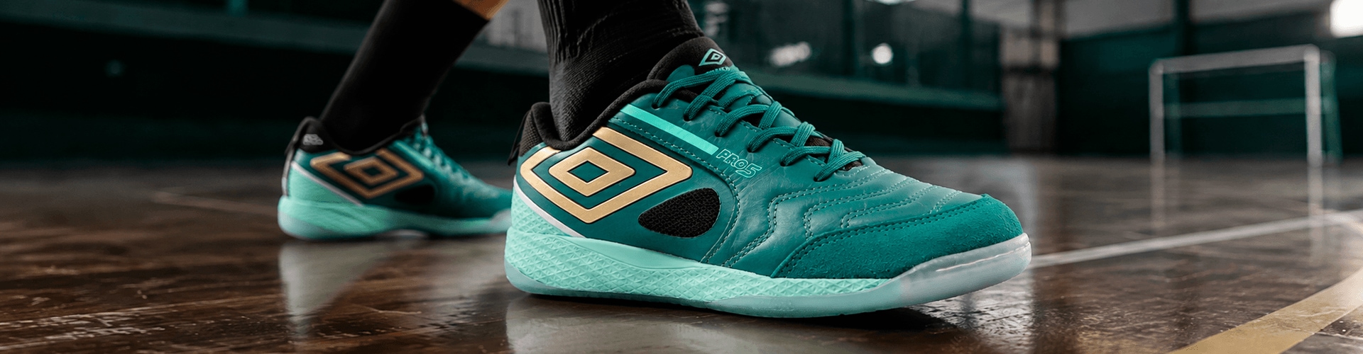 Umbro Pro 5 V2: o lançamento de futsal da Umbro chega à Centauro