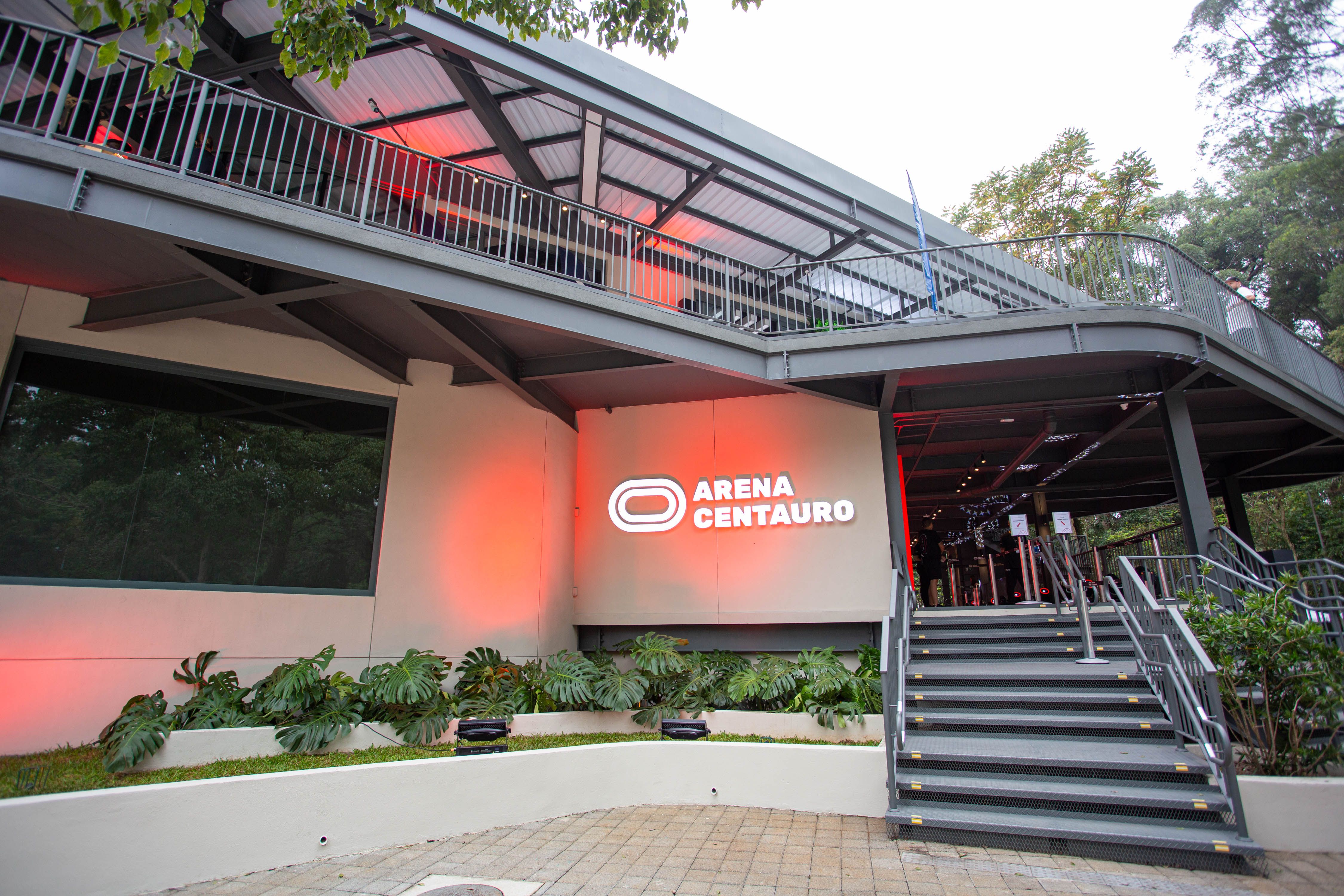 Fachada da Arena Centauro, localizada no Parque Ibirapuera